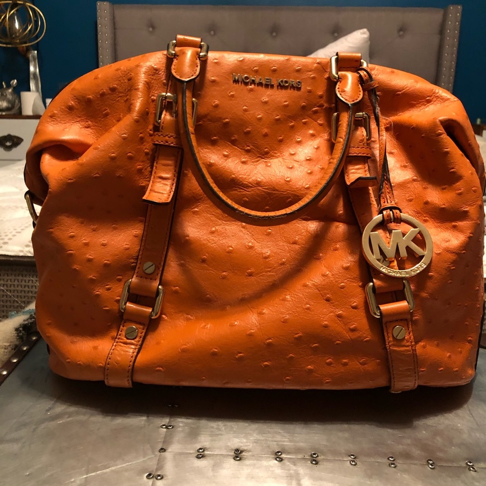 Michael Kors LN great condition Make me an offer!